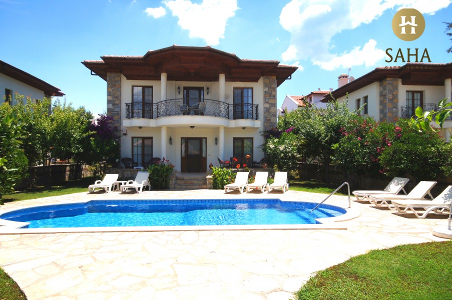 Villa 8